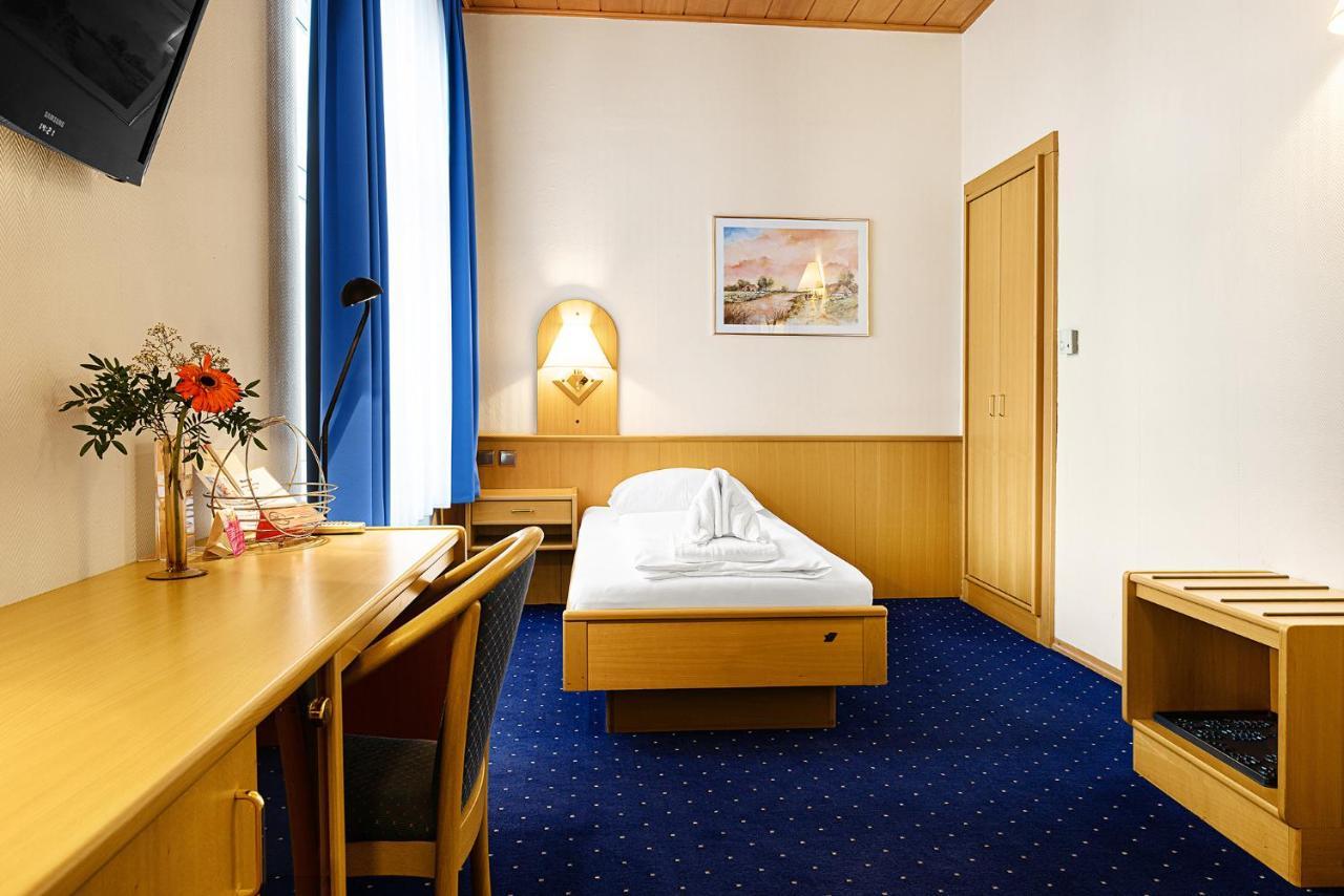 וינה Hotel-Pension Wild מראה חיצוני תמונה